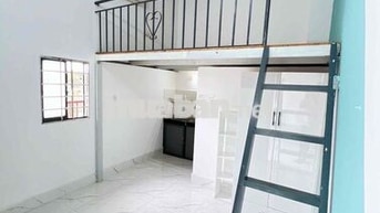 Phòng trọ có gác đi bộ qua đại học Văn Lang cơ sở 2