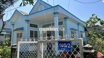 Cho thuê nhà sân vườn rộng 300 m2