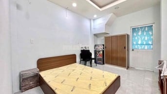 Căn hộ tách bếp - full nội thất - ngay cầu Nguyễn Tri Phương