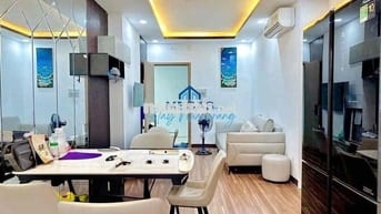 CHO THUÊ CĂN HỘ 2PN2WC - BAN CÔNG - GẦN BIỂN