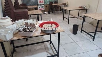 Mặt tiền Mã Lò vô là bán, có sẵn nội thất