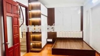 Cho thuê nhà riêng ngõ 467 Lĩnh Nam -35m2 - 5 tầng