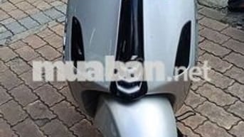 Piaggio Vespa 150cc 2022 Bạc