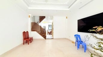 Bán nhà phố Láng Hạ 65m2, 7 tầng có thang máy, khu phân lô, ô tô đỗ