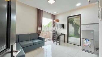 cho thuê 1pn ban công view công viên ngay sân bay - gần phú nhuận