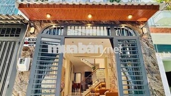 Bán Nhà mới. 3 phòng ngủ. Thống Nhất p16. chỉ 5.25 tủ
