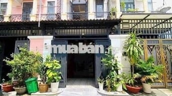 Cho Thuê Nhà DT 180m2 1Trệt 2Lầu 4Pn 4Wc Hẻm Xe Tải Gần Chợ Cầu Đồng