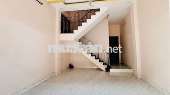 Nhà 1 Trệt 2 Lầu Sân Thượng 3PN 4WC Mặt Tiền Đường Nguyễn Văn Quỳ