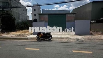cho thuê nhà kho mới xây . dt 350m2 mặt đuòng lớn