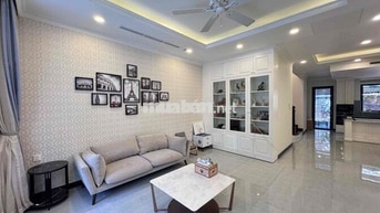 Cho Thuê Biệt Thự Ninesouth full nội thất DT 140m2 3pn 4wc Giá 32tr/m2