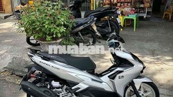 Honda Air Blade 125 2024 Bạc