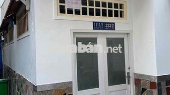 Cho thuê nhà 2  phòng ngủ Cách Mạng Tháng 8 Tân Bình . ***