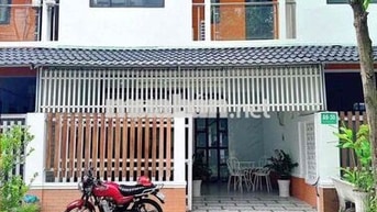 Nhà mới rộng 4pn Full nội thất KDC Nam Long giá tốt