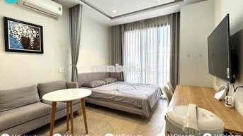CĂN HỘ BAN CÔNG BẾP XA GIƯỜNG NGAY Q1