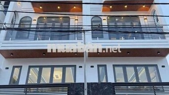 nhà full nội thất 4 x 18 có 5pn 5wc sân thượng