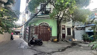 Hàng Hiếm Ô tô dỗ cửa - Sát mặt tiền- Chỉ hơn 3 tỷ 