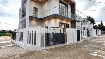NHÀ BIỆT THỰ GÓC CUỐI ĐƯỜNG ĐỒNG KHỞI GẦN CTY CHANG-SHIN