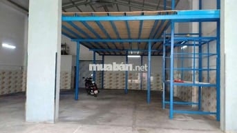 kho hướng Đông.11×20 có gác lửng,văn phòng,hẻm to