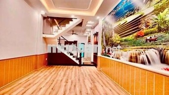 NHÀ SẠCH TRỆT, 3 LẦU, 5PN, 5WC, ĐƯỜNG XE TẢI, GẦN ỦY BAN THẠNH XUÂN 