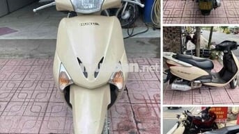 Honda Lead 110 Vàng kem