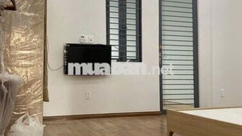 Cho thuê nhà ngay đại học Hutech Bình Thạnh(4.2x15m)3 phòng 14 triệu/t