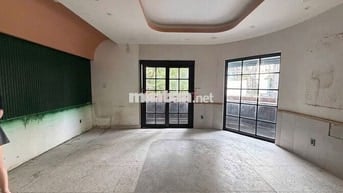 1-0-2. Góc 2 mặt tiền đường Nguyễn Huệ Q1. Giá sốc chỉ 60tr !!!