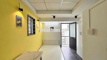 CĂN HỘ DỊCH VỤ CÓ BAN CÔNG GIÁ RẺ