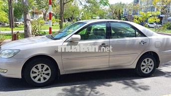 Toyota Camry 2.4 Vàng cát