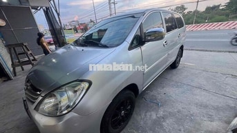 Toyota Innova E 2010 Số sàn Bạc