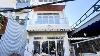 NHÀ KINH DOANH 5 TẦNG THÔNG SUỐT CÓ THANG MÁY KHU VCN PHƯỚC HẢI