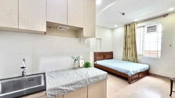 STUDIO CỬA SỔ THANG MÁY GẦN ĐẠI HỌC CÔNG THƯƠNG AEON MAIL TÂN PHÚ