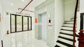 mình còn trống 3 phòng khép kín full nt 30m . Thang máy, pccc sát ô to