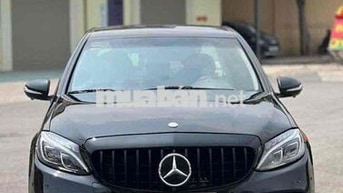 Mercedes-Benz C-Class Đen 5 chỗ cũ