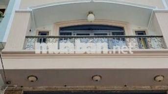Cần cho thuê nhà 15A Đường Số 2 Cư Xá Đô Thành P.4 Q.3