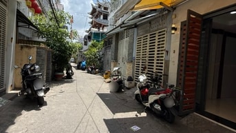 Bán Nhà Mới đẹp y hình. 75.1m2 đất. Giá rẻ nhất khu vực 