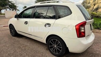 Kia Carens 2015 Trắng 7 chỗ Sàn