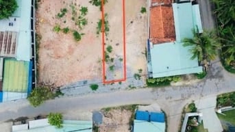 Đất mặt tiền kinh doanh buôn bán .Ngay khu công nghiệp .giá 900tr 