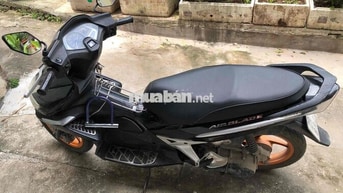 Honda Air Blade Thể thao màu Đen