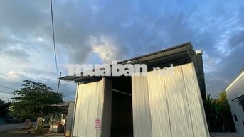 Cho thuê nhà Kho - Mặt tiền QL60