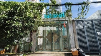 CHO THUÊ NHÀ SÂN XE HƠI HẺM THÔNG GẦN HỒNG LONG
