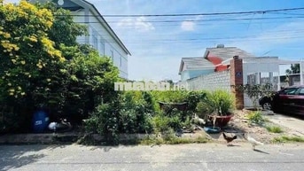 Giảm Giá Sâu Lô Đất 108m2 Chỉ 1 Tỷ 4 Ngay Chợ Việt Kiều. SHR