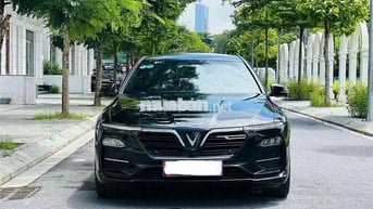VinFast Lux A2.0 Plus 2022 Đen 39899 km