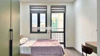 CHDV - Full nội thất - bancol - tiện di chuyển các quận 10,11,tân phú