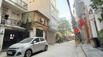 Bán nhà phố Kim Mã 70m2, xây 5 tầng, đường ô tô, kinh doanh