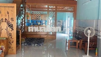 cho thuê nhà mới tinh 2/ quách điêu gần lê thị dung vla gác lửng 2p