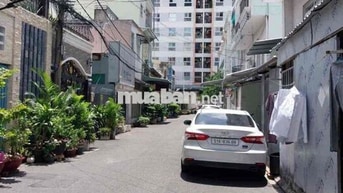 PHẠM VĂN BẠCH NGANG 5x18 , 2 TẦNG , HẺM 10M , TIỆN XÂY CHDV , NHỈN 9T
