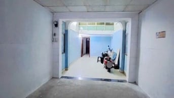 Cho thuê MB nhà đường Ngọc Hồi, đối diện BX Nước Ngầm, Hà Nội