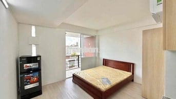 Dự Án Mới Tinh Phòng Bancol - Cửa sổ trời giá cực mềm Ngay Trung Tâm