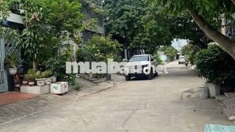 bán đất bè ngang khủng 8.3 m lê văn lương phước kiểng đường xe hơi 