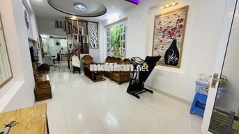 CHO THUÊ NHÀ ĐẸP 3 PHÒNG NGỦ FULL NỘI THẤT KHU VỰC VĨNH HÒA
